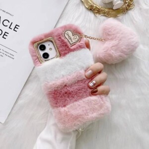 Coque Samsung Galaxy S21 FE fourrure peluche