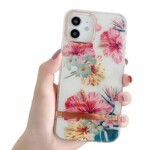 Coque iPhone 13 Pro Max Fleur Chic Transparente